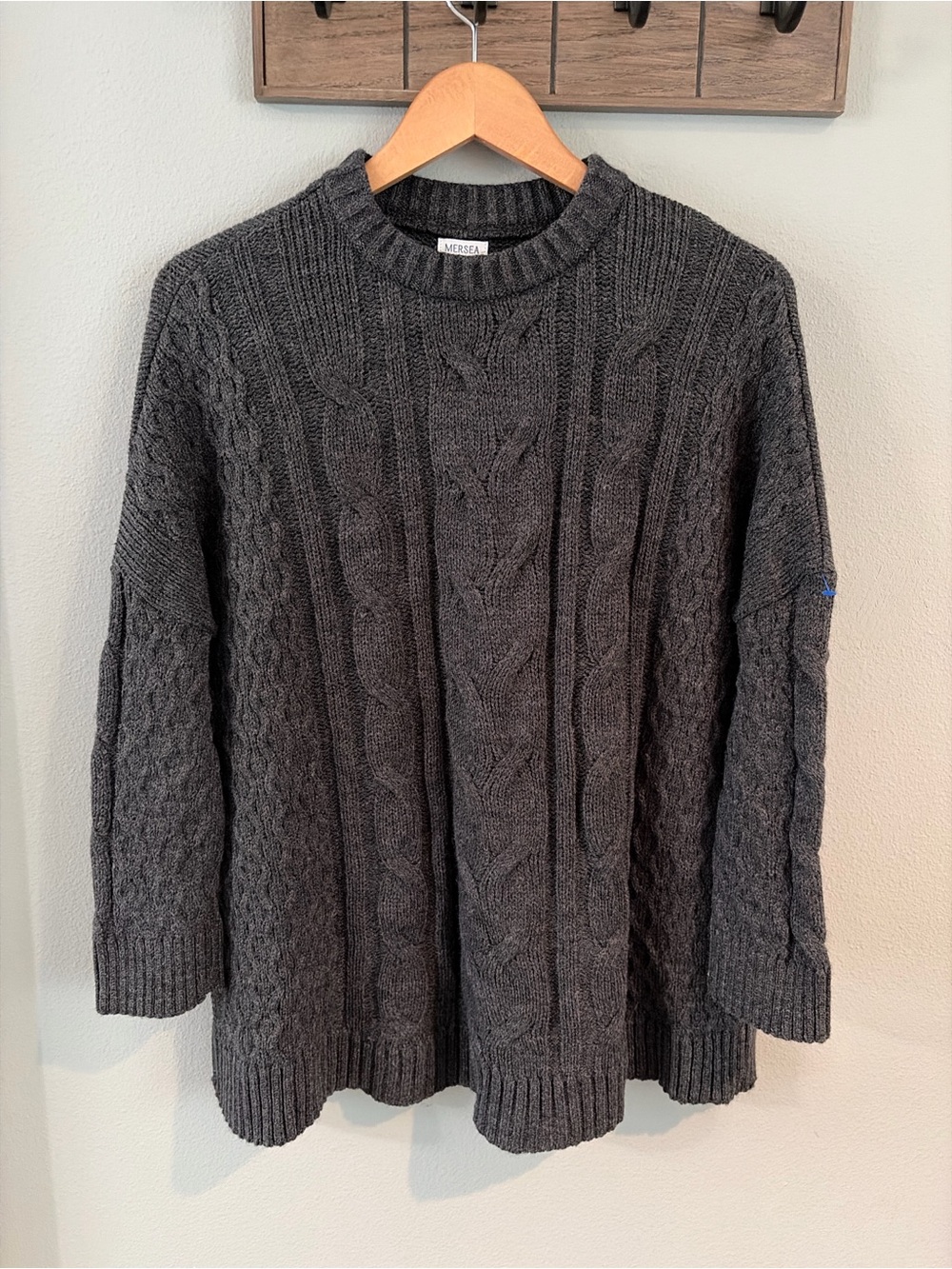 Mersea One Size Cozy Cable Knit Crewneck Sweater - Charcoal - Picture 2 of 5